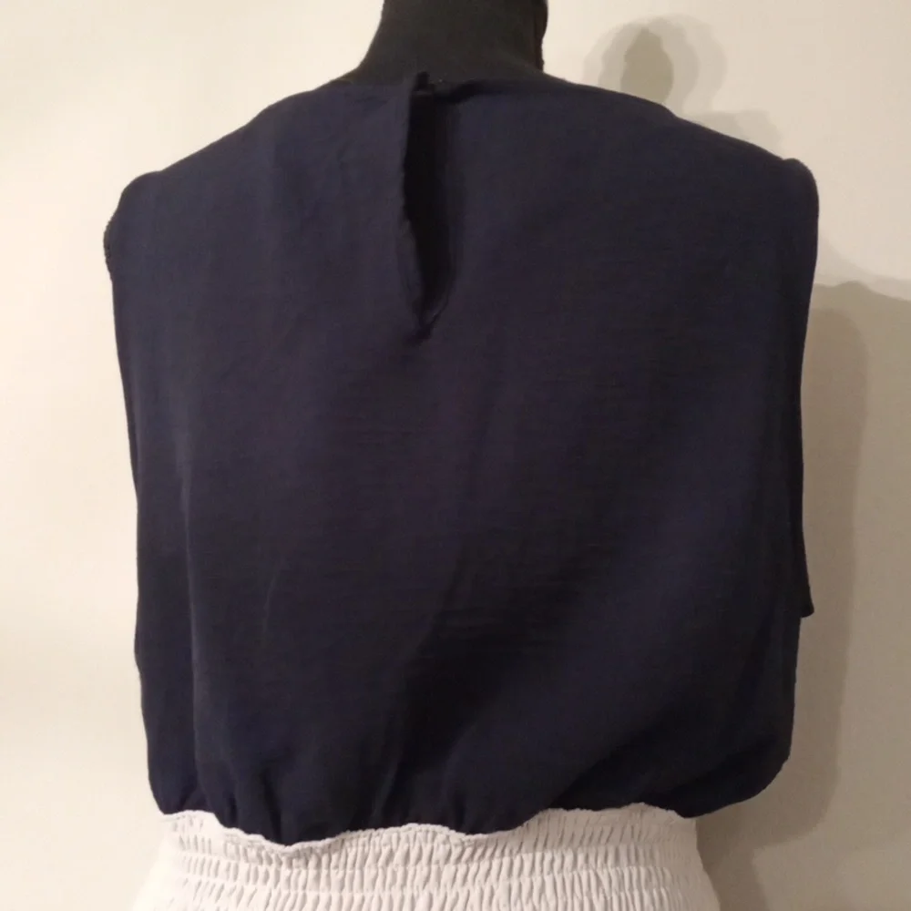 NWT DKNY Navy & Cream Sleeve less Dress Size 12 - Picture 7 of 7